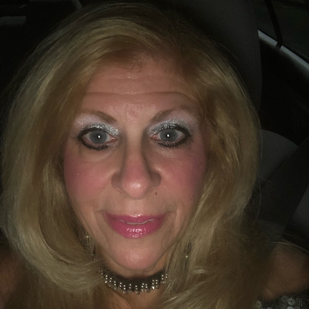 Meet your Posher, Lori